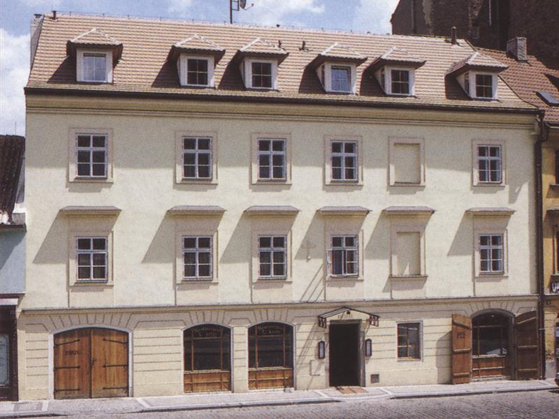 Hotel U Krize Prag Exterior foto