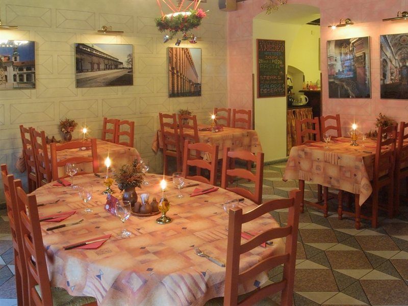 Hotel U Krize Prag Restaurant foto